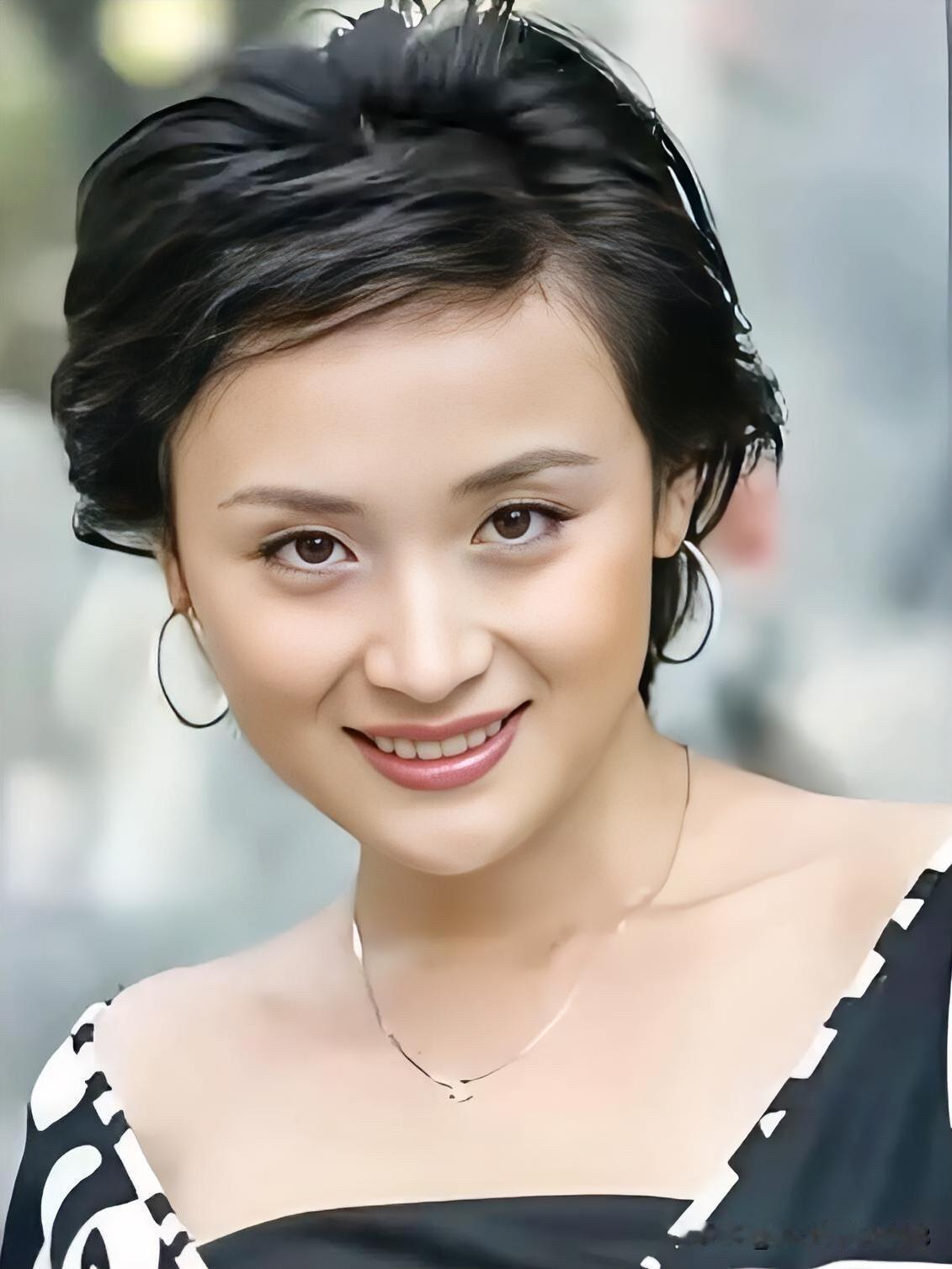 她长相比孙俪好看，气质比蒋欣好，出道20多年来却红不起来？经常出演一些配角，有0