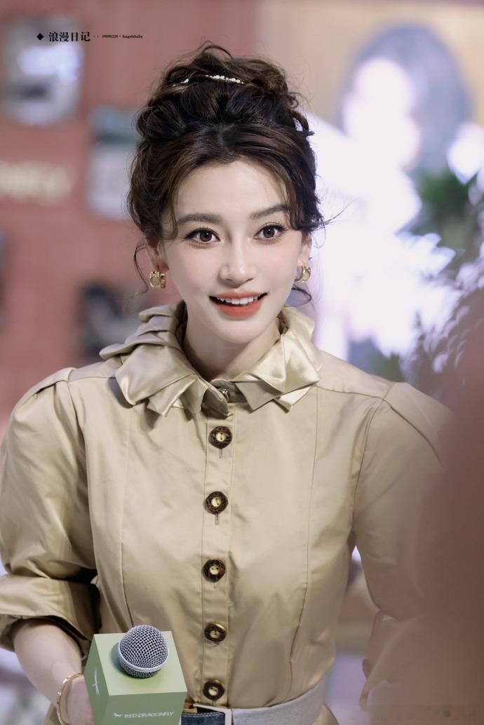 Angelababy上海活动生频路透站姐拍的angelababyAngelaba