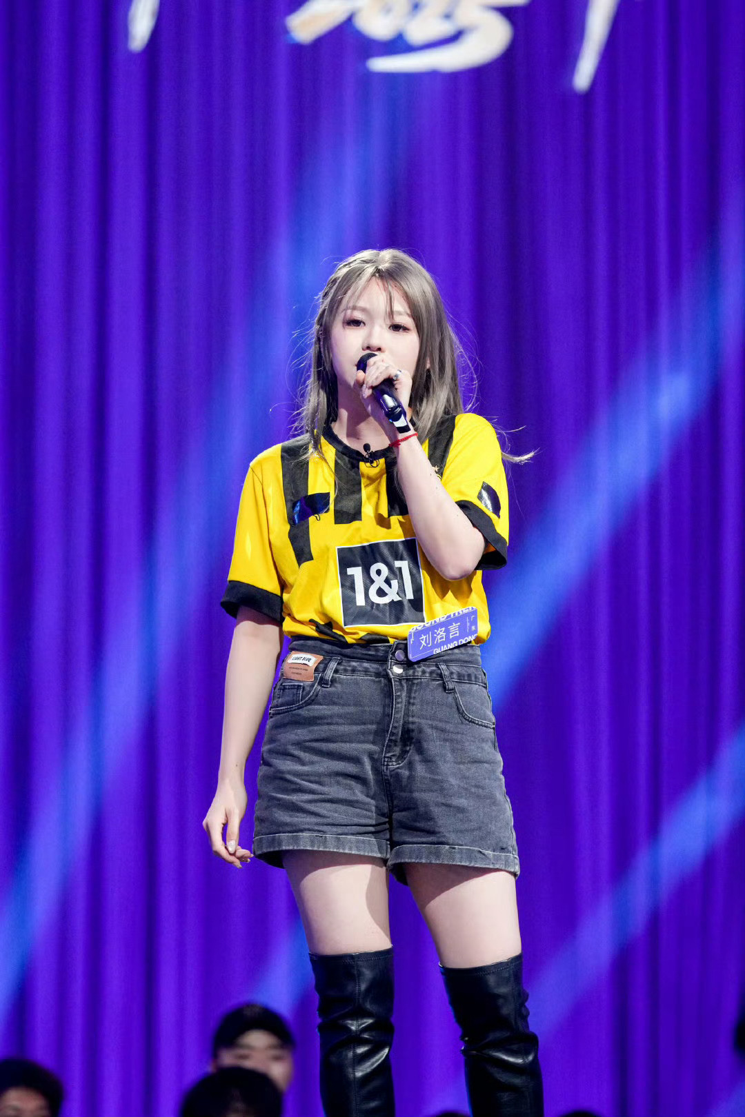 声鸣远扬有种前奏一出，鸡皮疙瘩起来了！《有种》像一剂强心针，扎进疲惫的日常。单曲