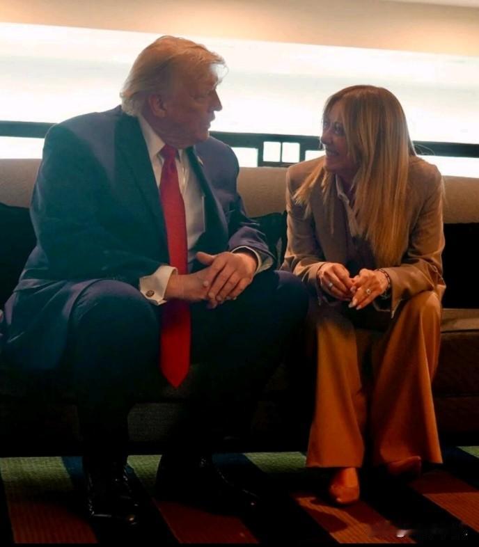 一句随口发言搅动两国关系，美意盟友裂痕再度显现
 
G7峰会简单的一次合影，引发