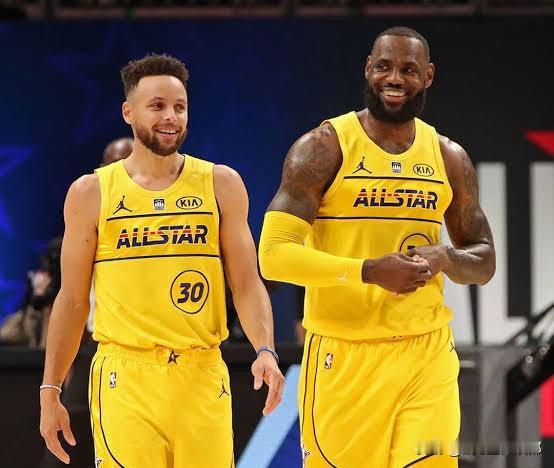 扬言补强，实际走过场？ 

勇士记者Anthony Slater：现阶段库里生涯