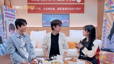 沈月从吴宇恒跳舞get到他的可爱 你俩别太可爱了！在剧里面跳yesok的“黑皮体