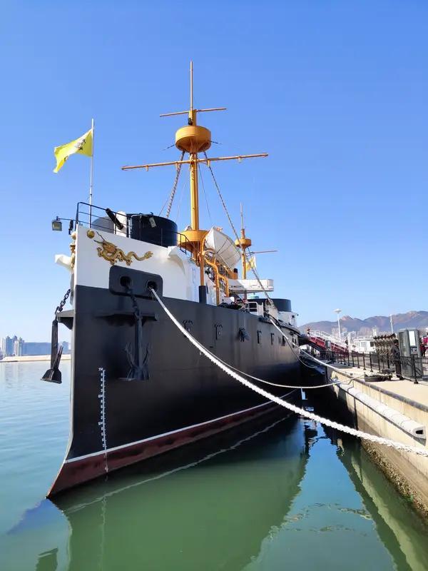 雷霆反腐，为的是让军队回归打仗天职

最近，军队反腐的力度之大，被称为“雷霆反腐