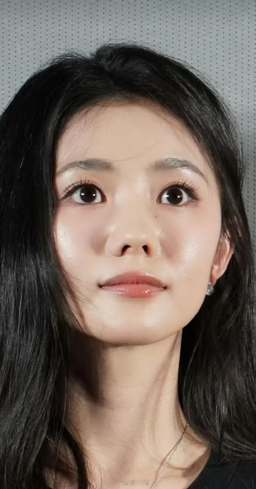 刘浩存这鼻子这样怎么挖鼻孔