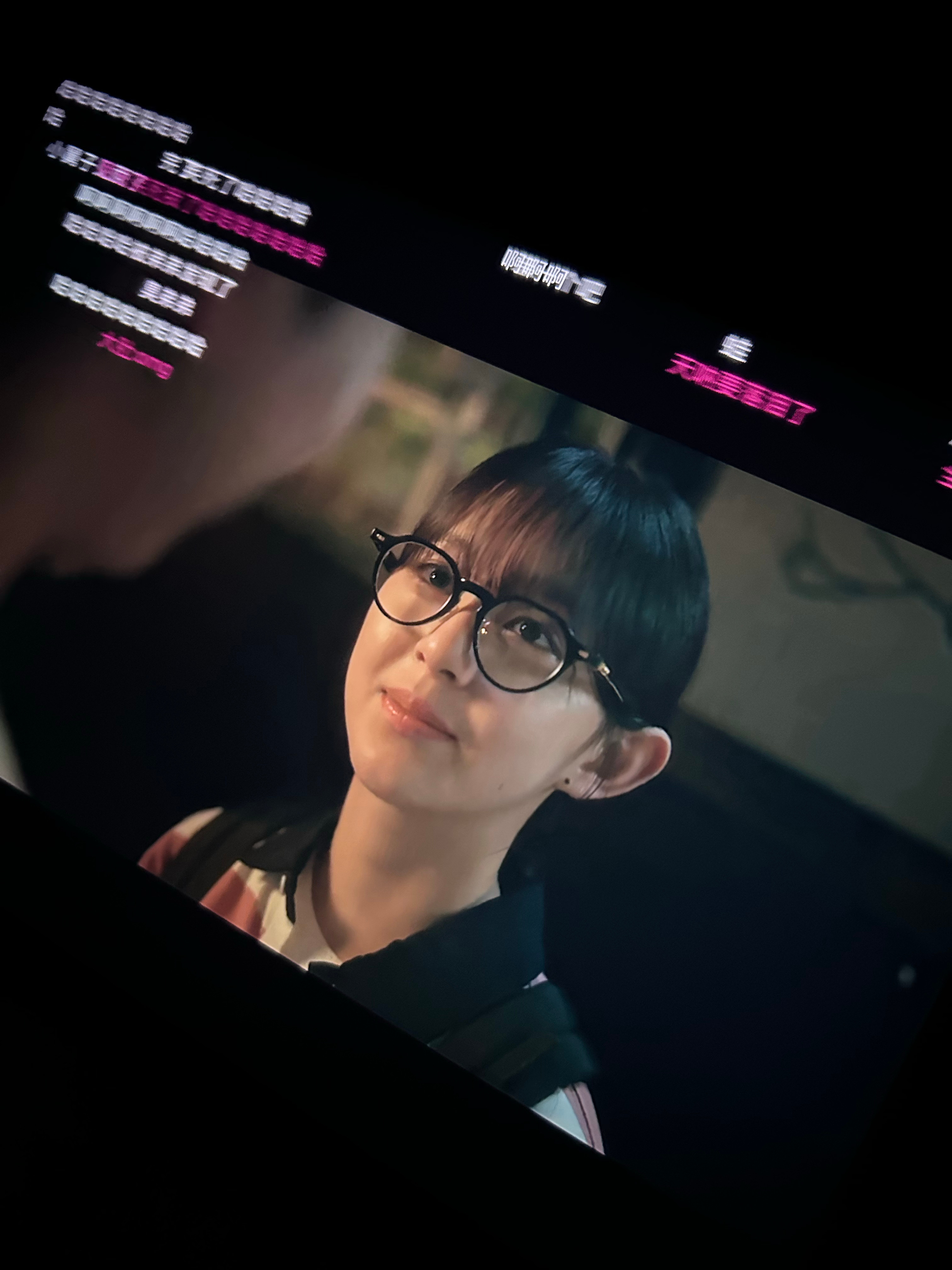 所有人现在立刻去看灵指 甜的我在床上打滚女主好萌