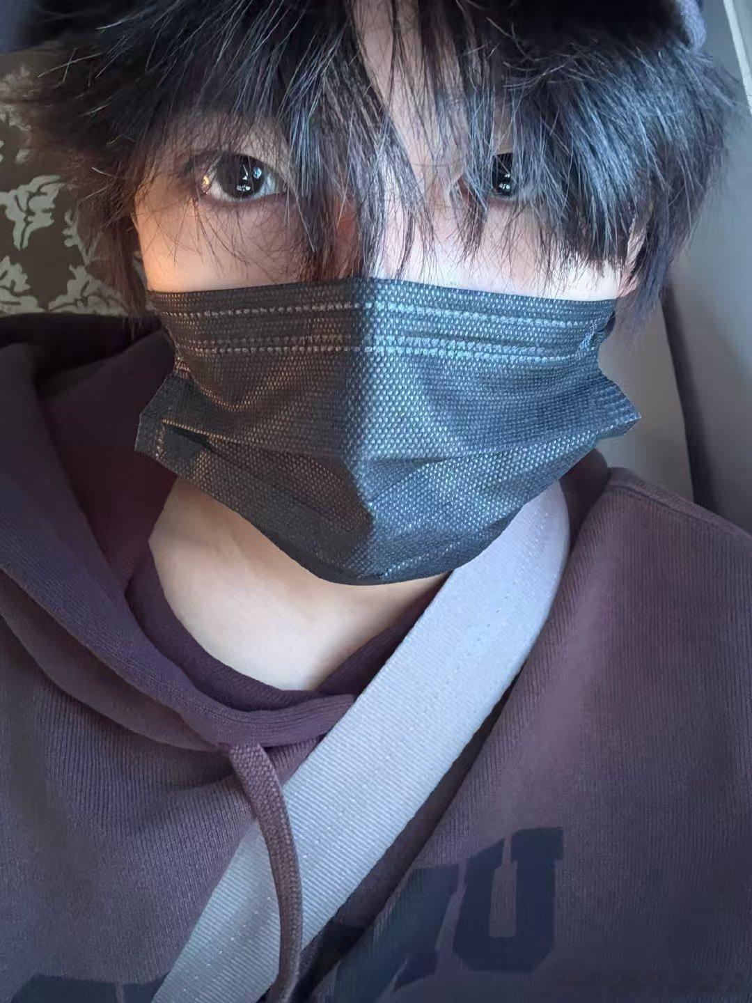穆祉丞剪发了穆祉丞狼尾剪了 ！ 穆祉丞狼尾剪了！ ​​​