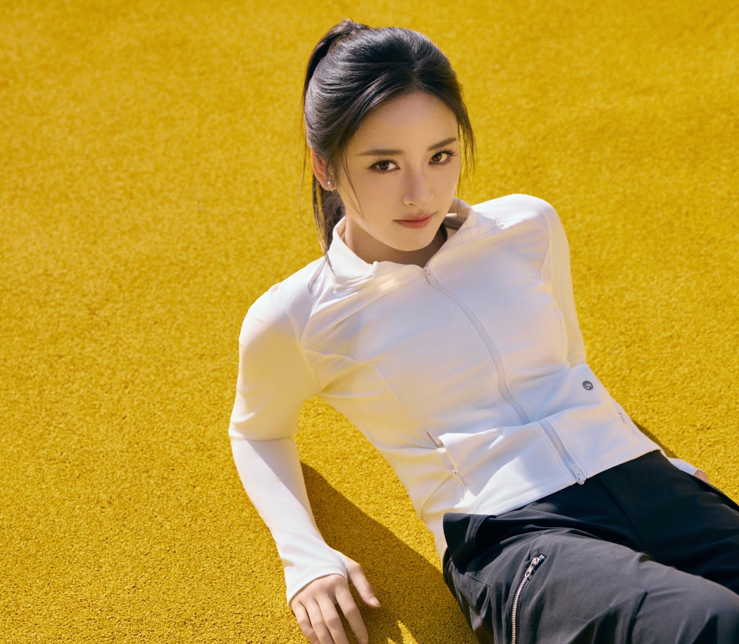 李宁这件沈月活动同款防晒服真的蛮好穿的，版型很可以价位很合适，就是有点卖断码了?