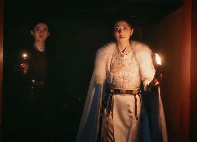 唐宫奇案为了凸显白鹿赵晴得妆容确实挺简单的 