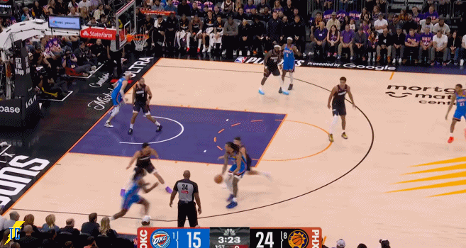 眼看太阳要领先至两位数，但卡森华莱士手递手后投进今年季后赛的首记三分，随后他面断