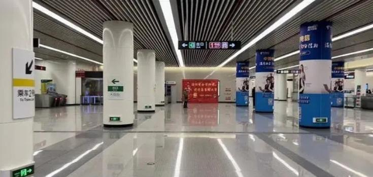 石家庄回应老年人工作日高峰时段不予免费乘车原因，称：易磕伤且加剧交通压力
哈哈，