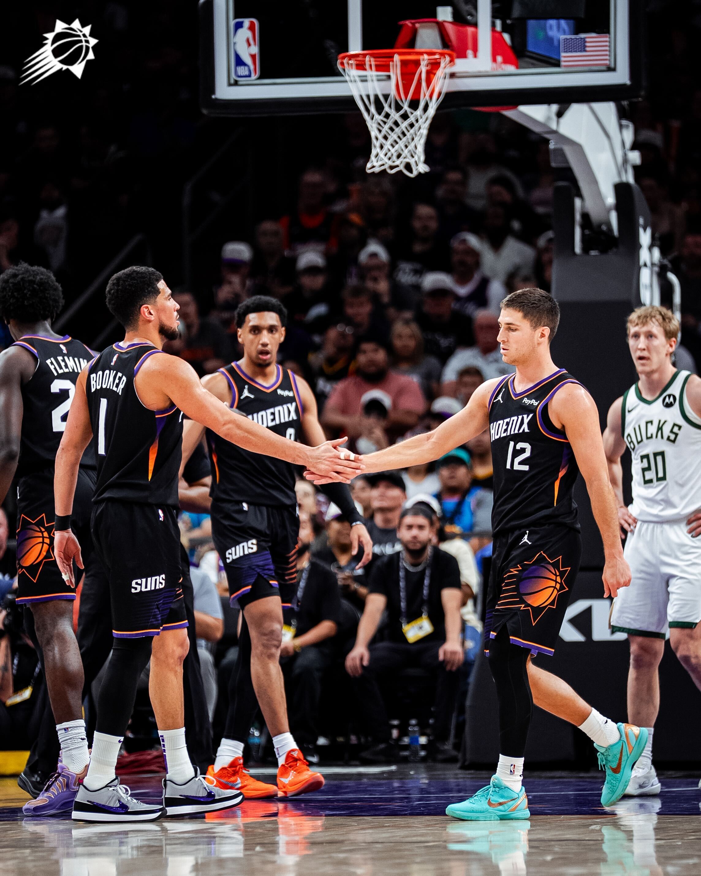 📊鸡皮本场数据：18分4篮板6助攻菲尼克斯太阳 ｜旭日东升 ｜雄鹿vs太阳