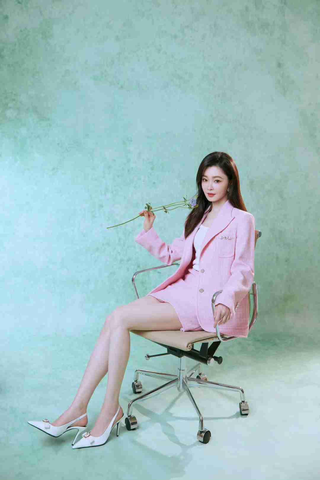 我的今日状态：😁轻松愉快
我这里的天气：☀️晴天