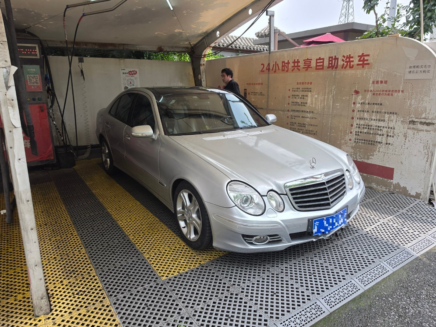 w211基本整备完毕了老咕噜棒子也真是特么好开啊…悬架避震丝毫不拖泥带水M272