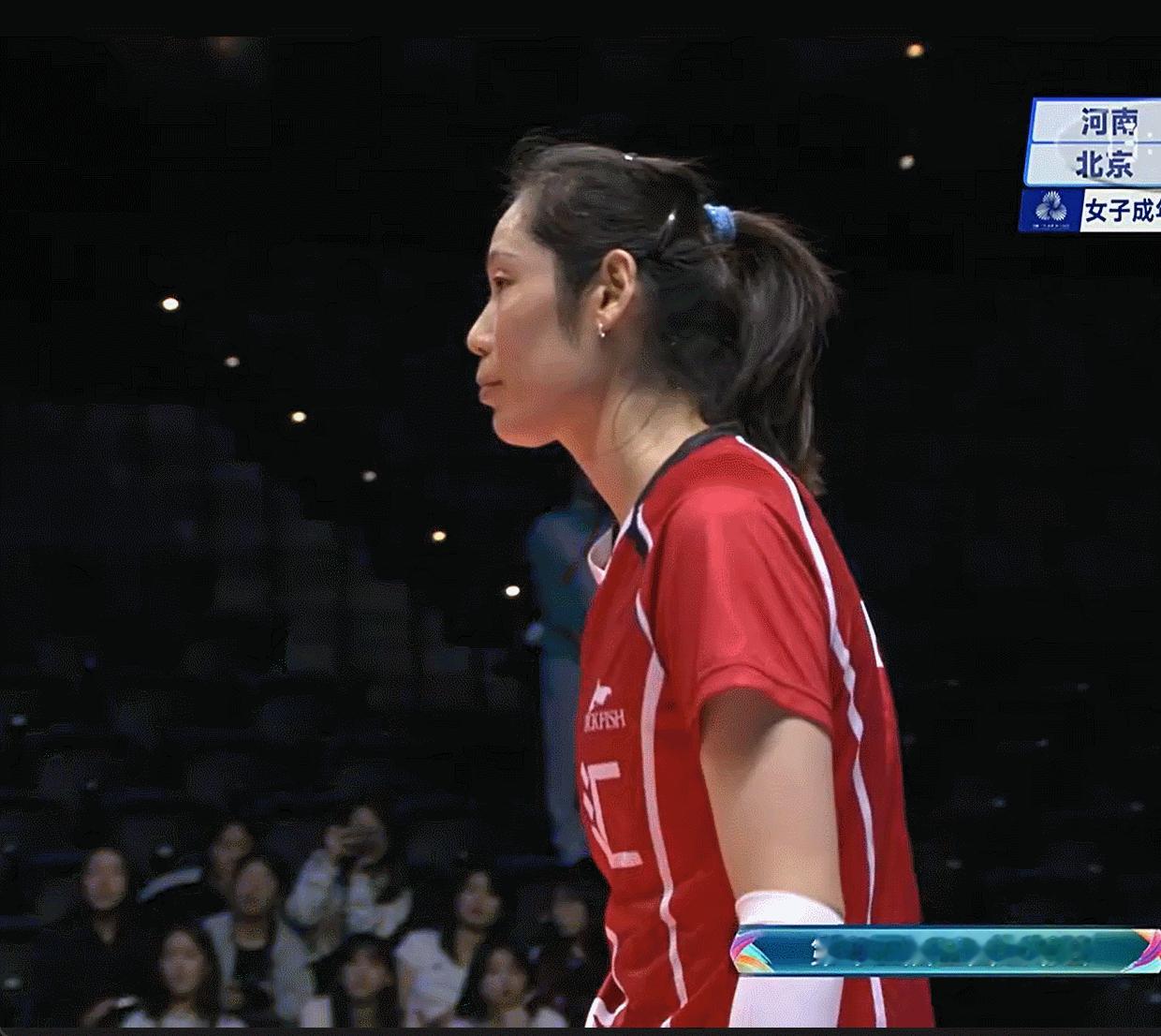 前两局：河南队2-0（ 25-14/25-20） 北京队第二局，北京队中局阶段一