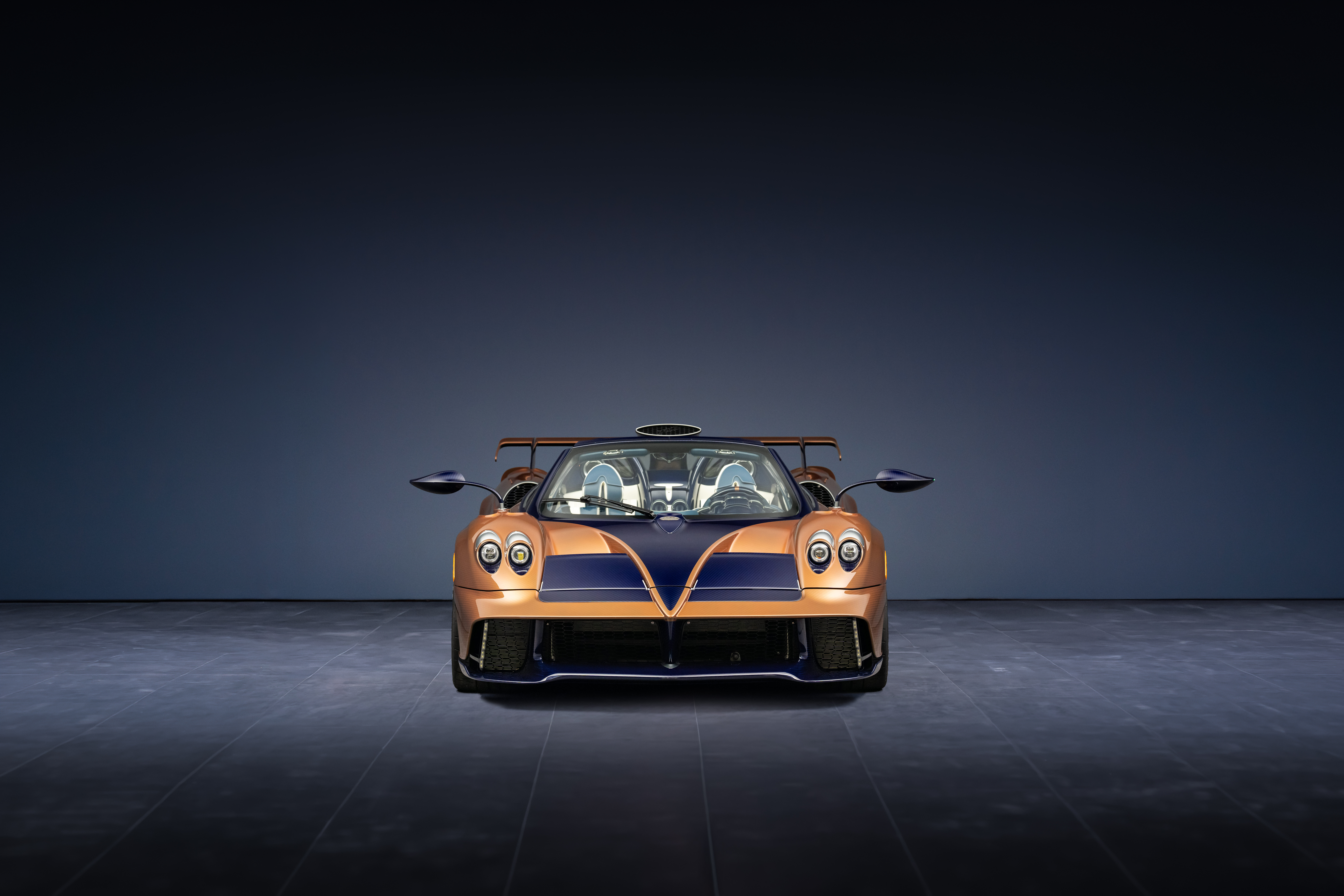 早Pagani Huayra 70 Derecho超高清壁纸分享 
