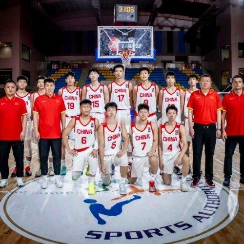 中国U18男篮进亚洲杯决赛时隔12年重返亚洲杯决赛，中国U18男篮交出亮眼答卷。