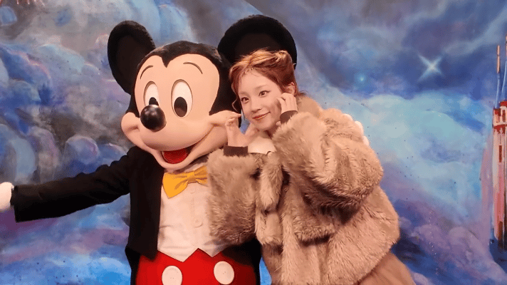 宋雨琦上海迪士尼vlog呜呜呜看了就会心情大好忘掉烦恼的宋雨琦迪士尼 vlog！