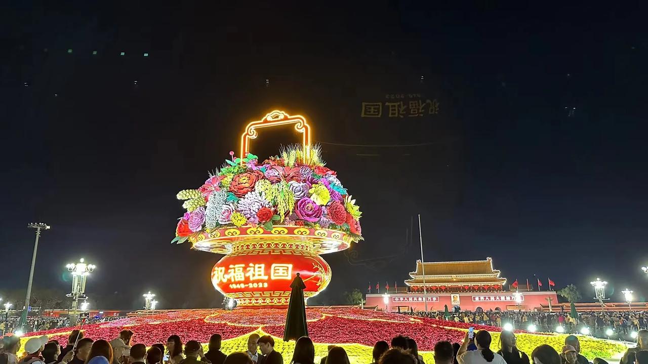 去北京旅游的时候，选择夜晚出行，可以避开白天的炎热和拥挤的人潮，独享一份清静与自