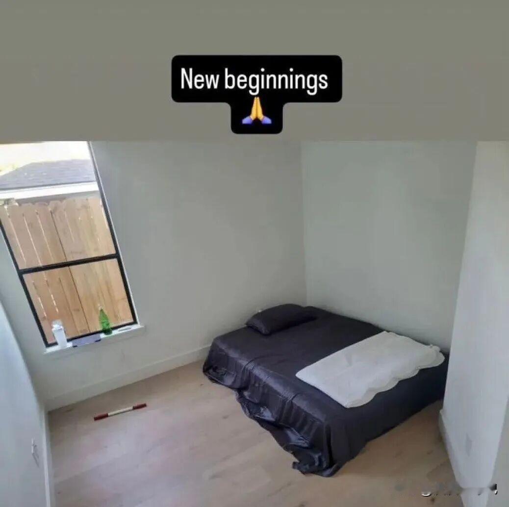 你敢相信这是海王在休斯敦的家！国内几百块钱有的是...
亚当斯在休斯敦就住这地方