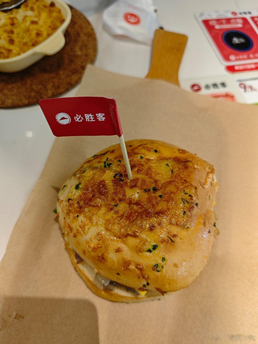 【小小龙在成长】今天出等级分了，小小龙语数英都是A，语文有获得奖状，数学还不知道