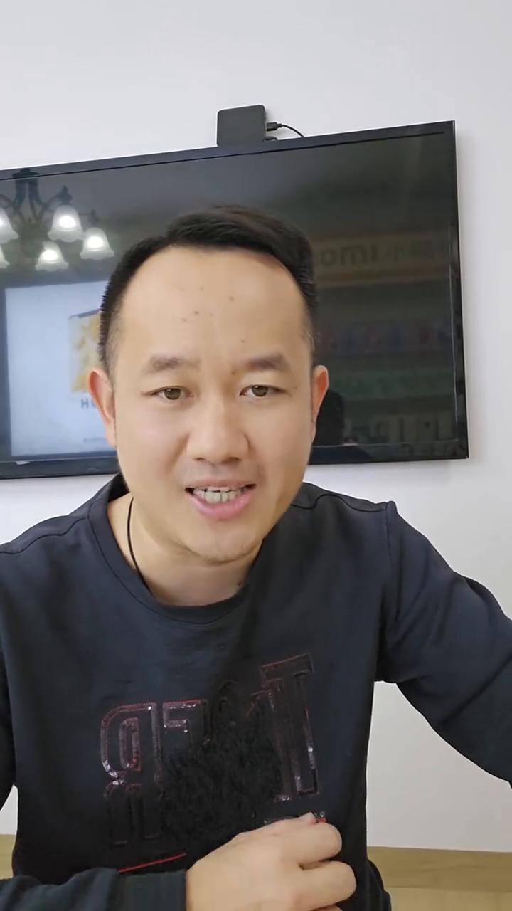 如何挑大折叠？
现在几千块钱就可以买到华为大折叠屏X6或者华为大折叠屏X5，这两