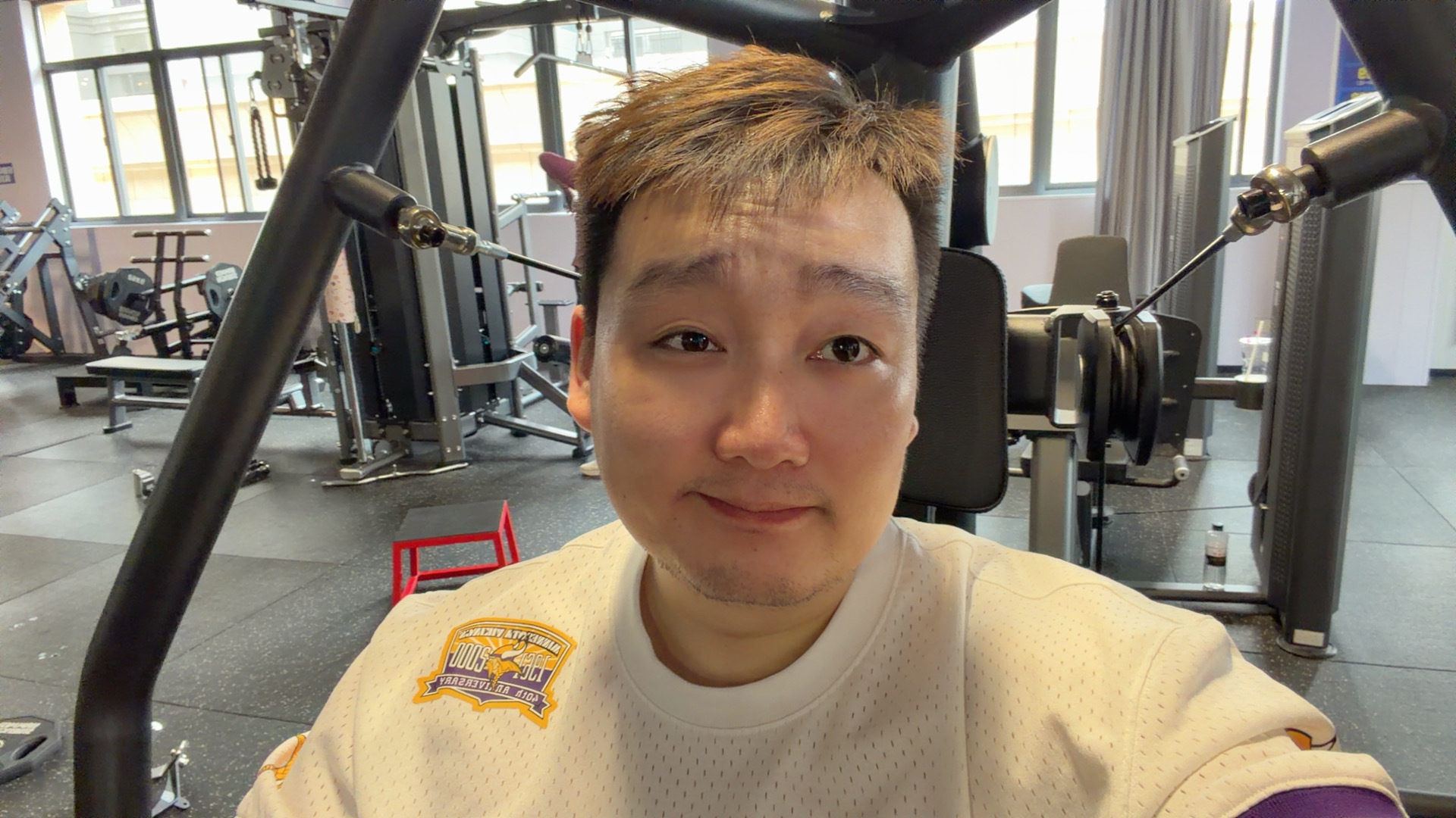 3月初被评论区某个人骂了一句“傻*玩意，天天在那边吃着把子肉还减肥骗流量”  已