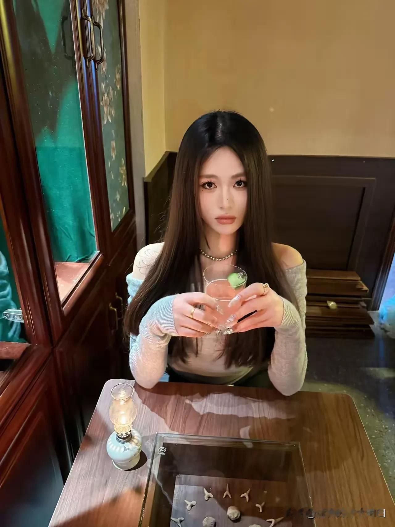 她今年30岁了，还能把自己嫁出去吗？