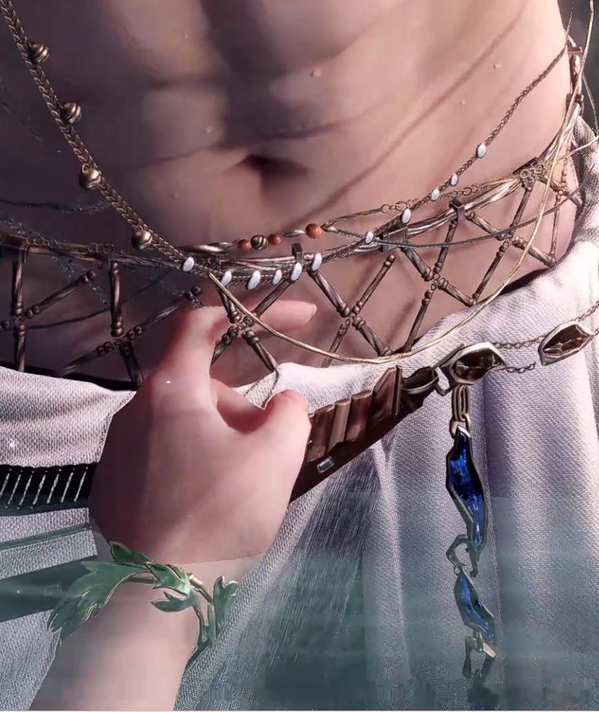 好暧昧一瓶香水，主要是温泉卡刚过，这种禁果➕藤蔓组合的“苹果网”设计就直接联想到