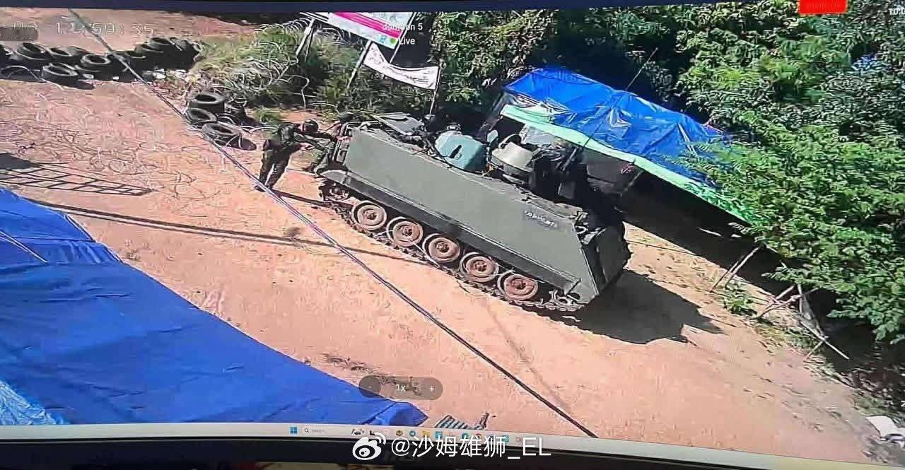 泰国军队似乎越境占领了一个柬埔寨村庄。 