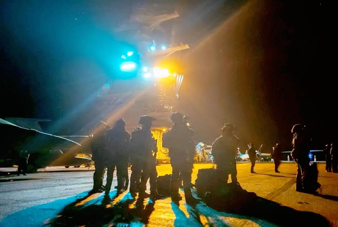 不查不知道，一查吓一跳，瑞典南边的海上出了个意外，俄罗斯一艘叫“阿德勒”号的货轮