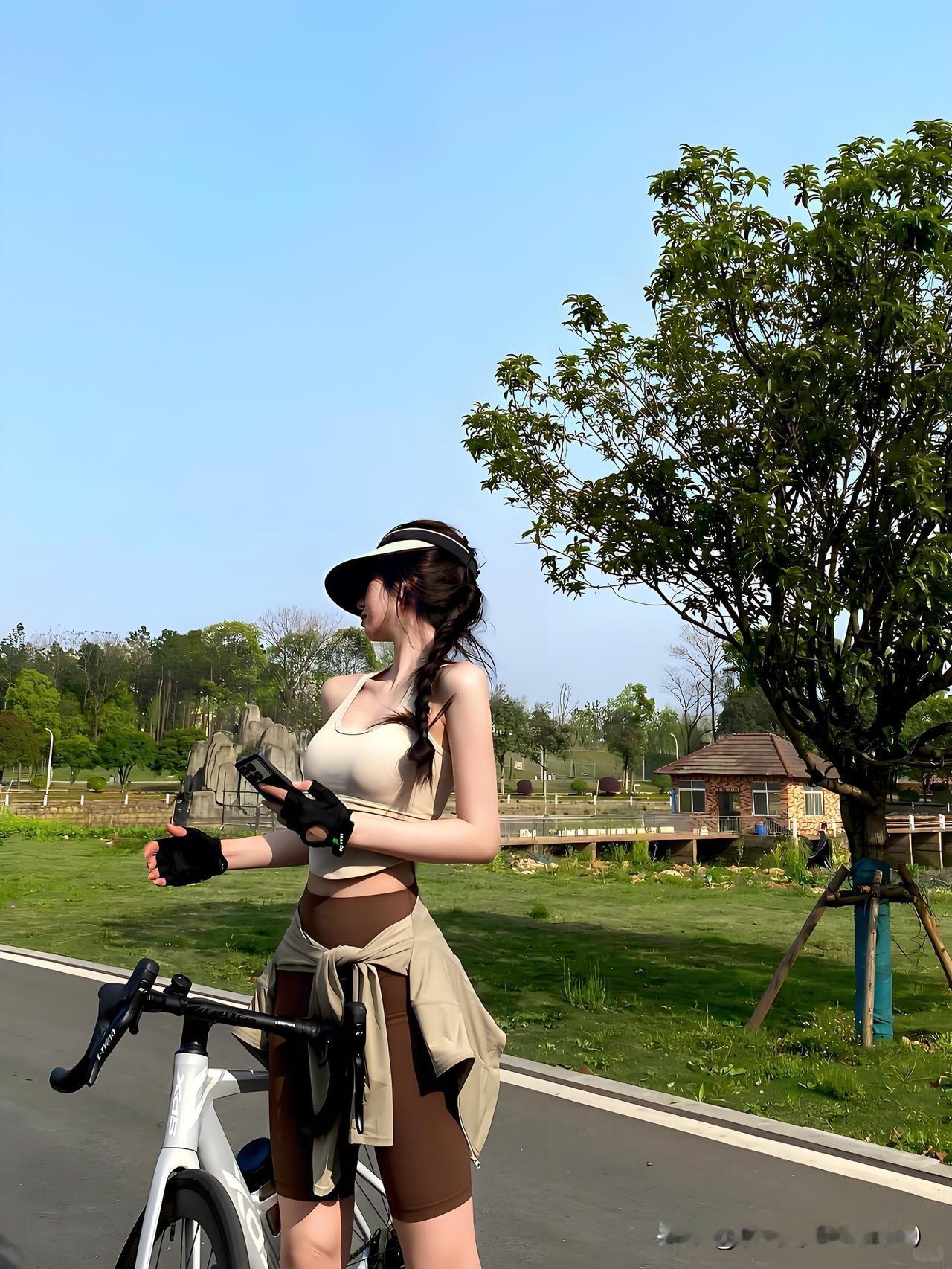 我真受不了我老公我老公今年45岁，不抽烟不喝酒，唯一的缺点就是太好色了，看见美女