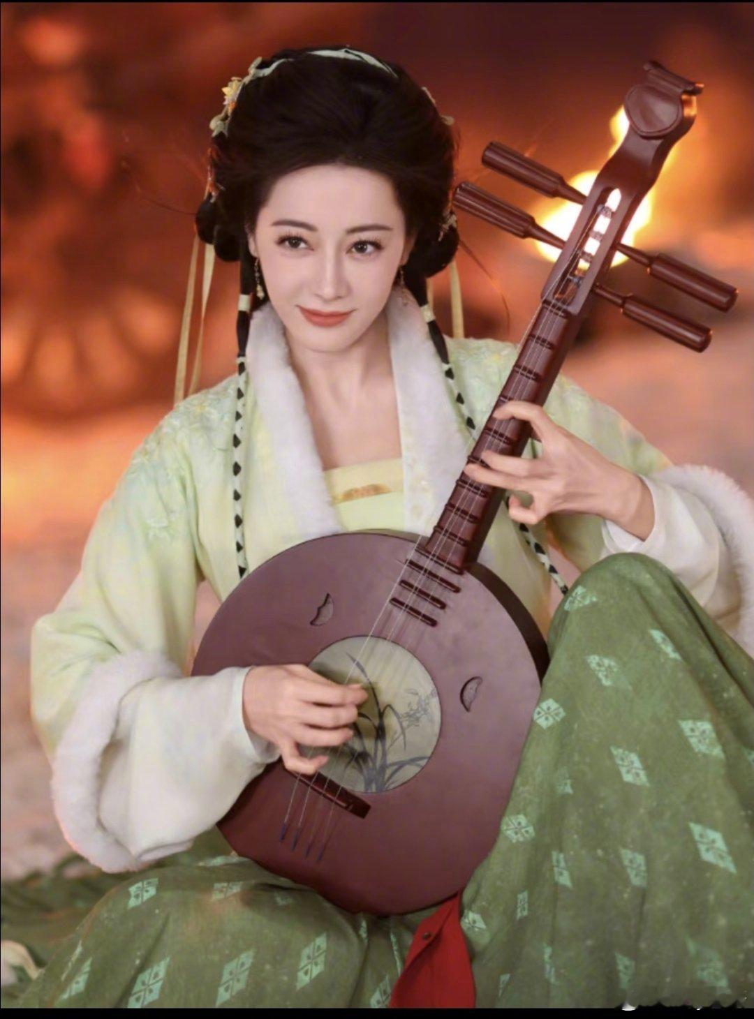 “世界万物须臾而逝，唯我不死不灭。”故人仍会归来，贺思慕，祝你永远自由。白日提灯