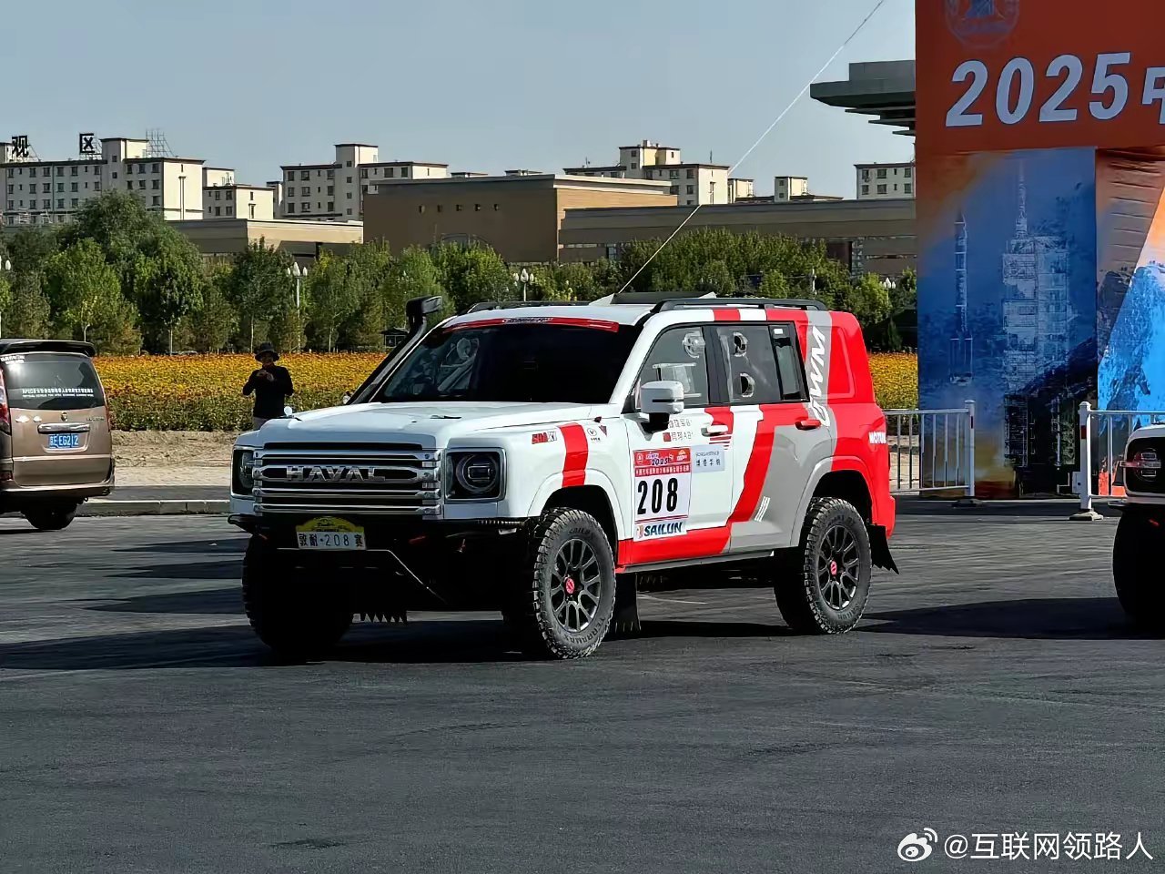 魏建军为什么开2.4T柴油哈弗H9上场，而不是全新坦克500 Hi4-Z呢？因为