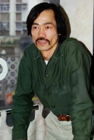 2018年，成龙出800万邀请元华去拍戏，元华直接拒绝了，而陈思诚出10万邀请他