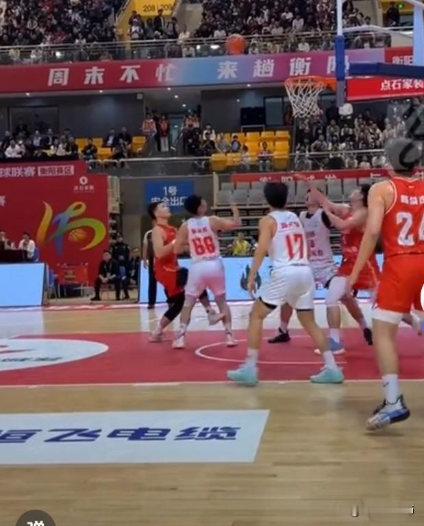 湘BA永州队绝对能进四强。
在常规赛时，战绩虽然是连输四场(即长沙、株洲、郴州、