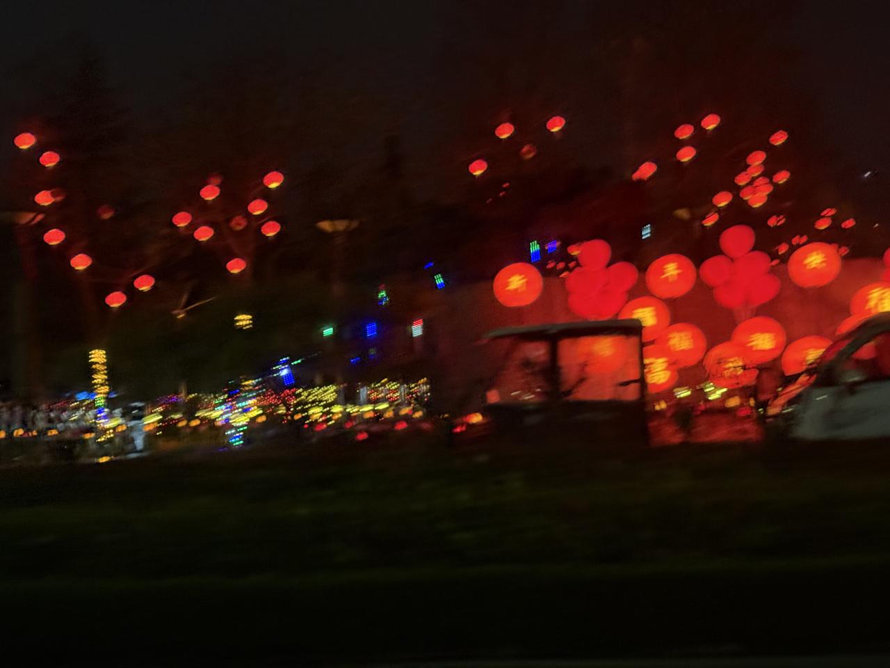 同学聚会越来越没有意思了，聚会三次，就不会再有青春的回忆，这就是同学聚会的后遗症