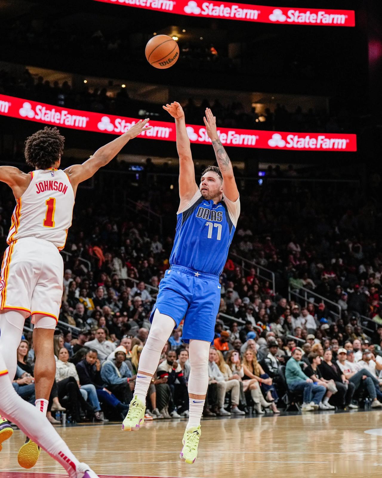 东契奇单场砍下73分，成为现役单场得分王！东契奇这个73分含金量很高，因为这是一