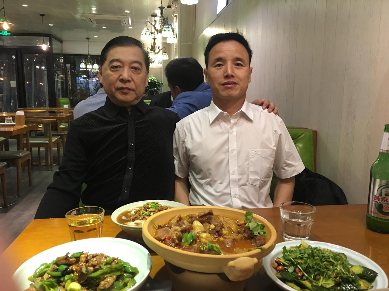 专门从深圳飞北京。把1992–1995我在北京市朝阳区樱花啤酒🍻批发企业老板约