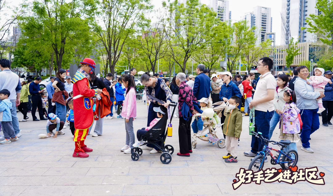 被北京大妈严选的宝藏手艺人回龙观免费理发摊收到最可爱的报酬谁懂啊！北京回龙观免费