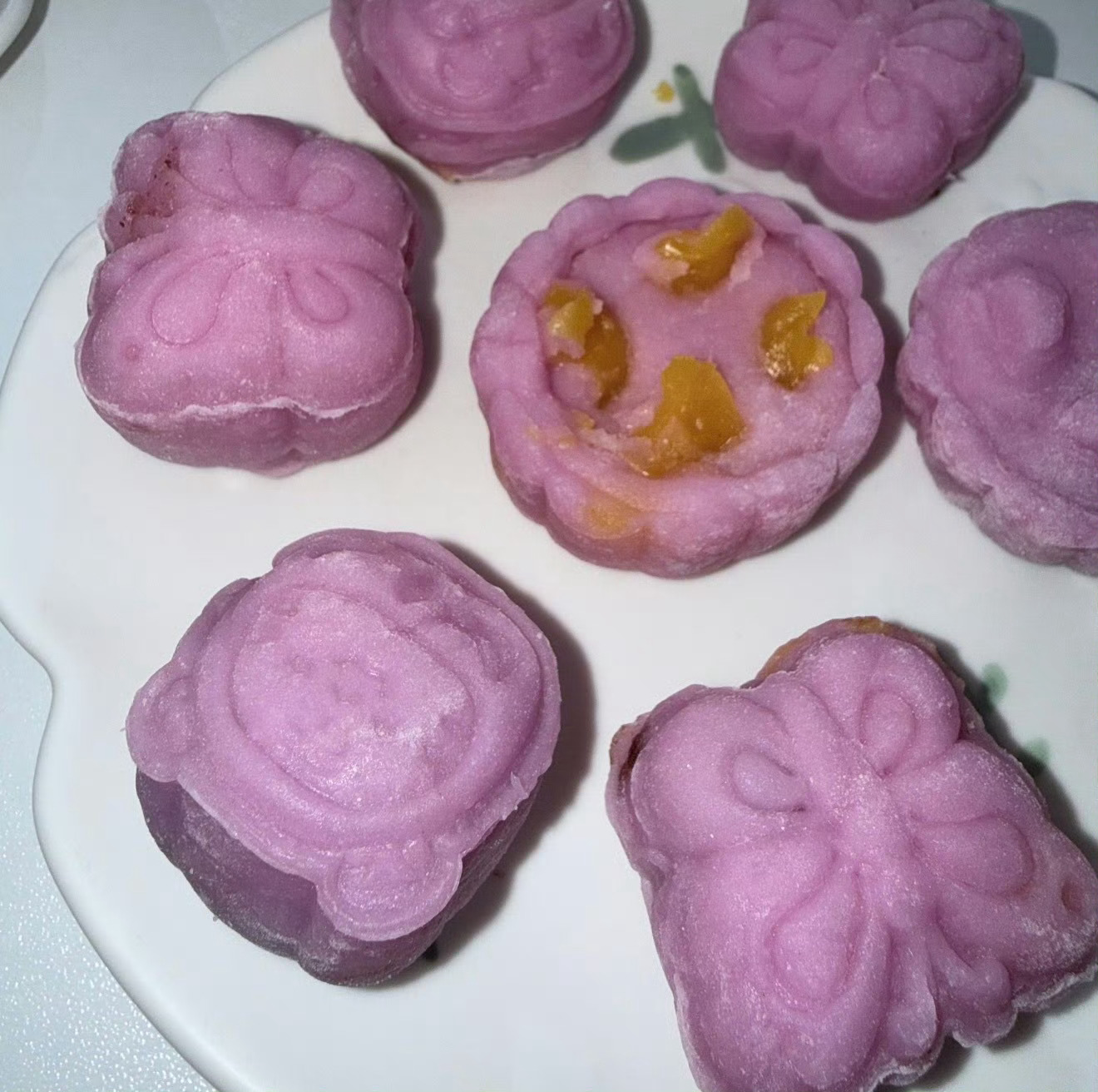 给这两盘月饼起一个有网感的标题 ​​​