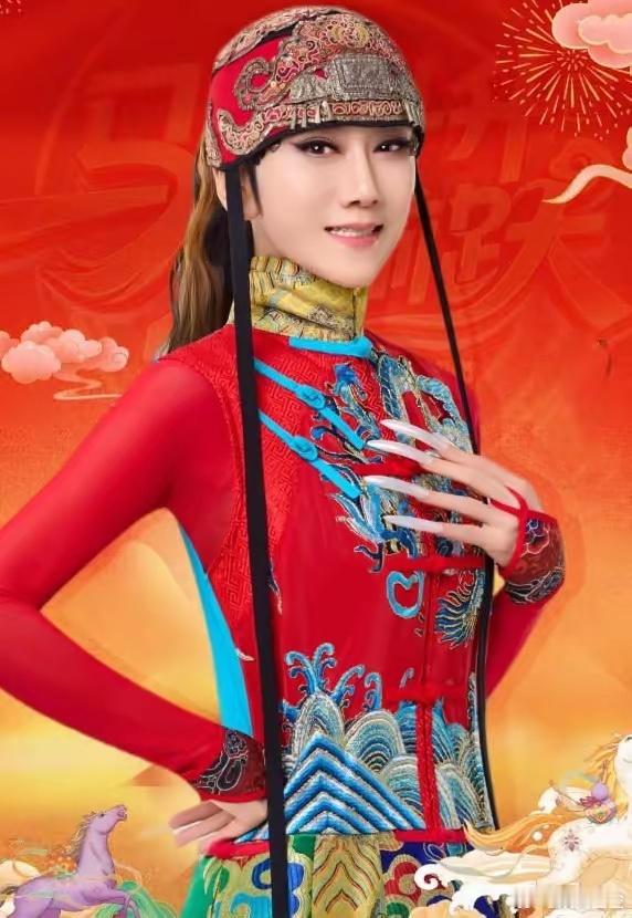 河南卫视春晚就像一个层层惊喜的东方美学盲盒，每一个节目拆开都是不一样的国风惊艳。