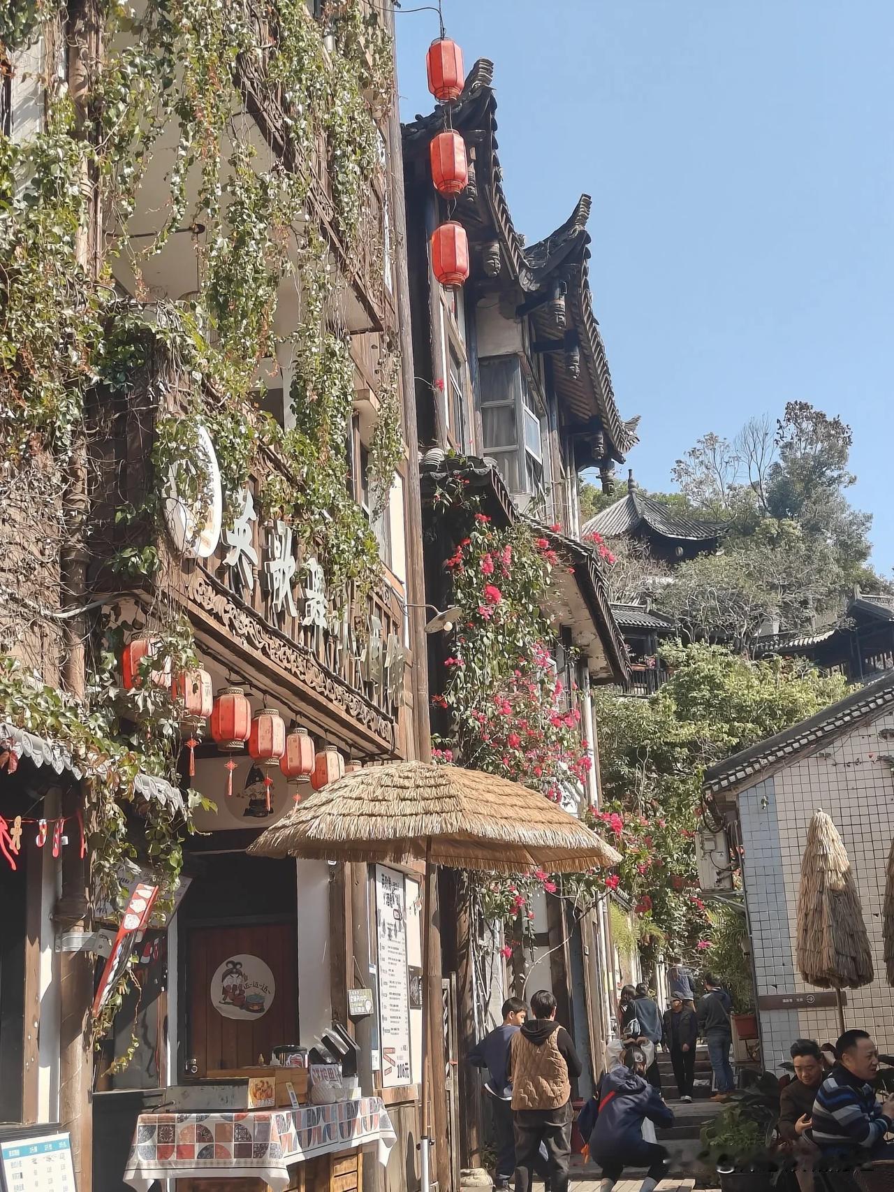 有深圳市民一年地铁通勤费5000？
看到他建议深圳地铁弄个月卡，减轻一下工作通勤