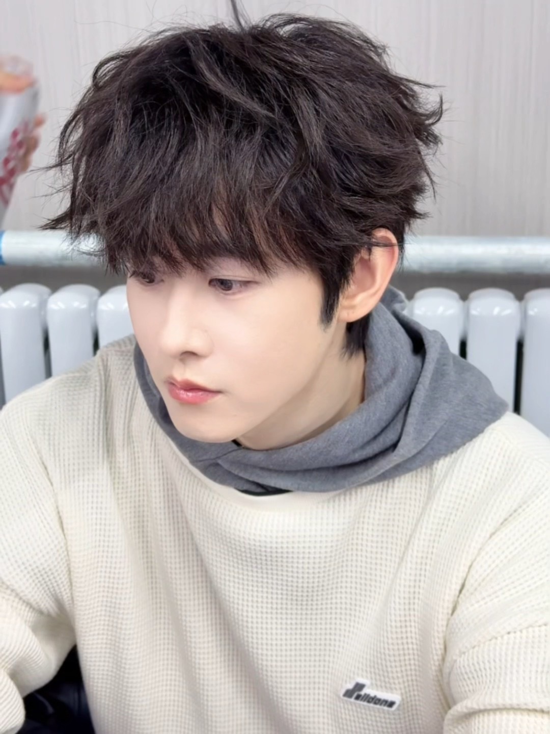 田嘉瑞我家那小子今日播出，打羽毛球好帅气的运动少年阿，期待