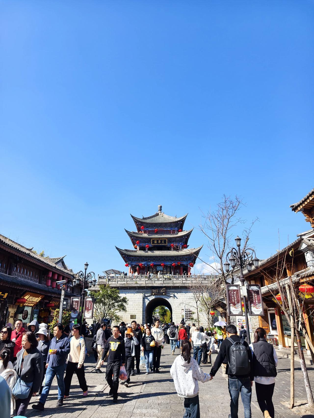 在两性关系中，如何判断一个人是否“爱”你？

当然，在这里用“爱”这个词不太合适