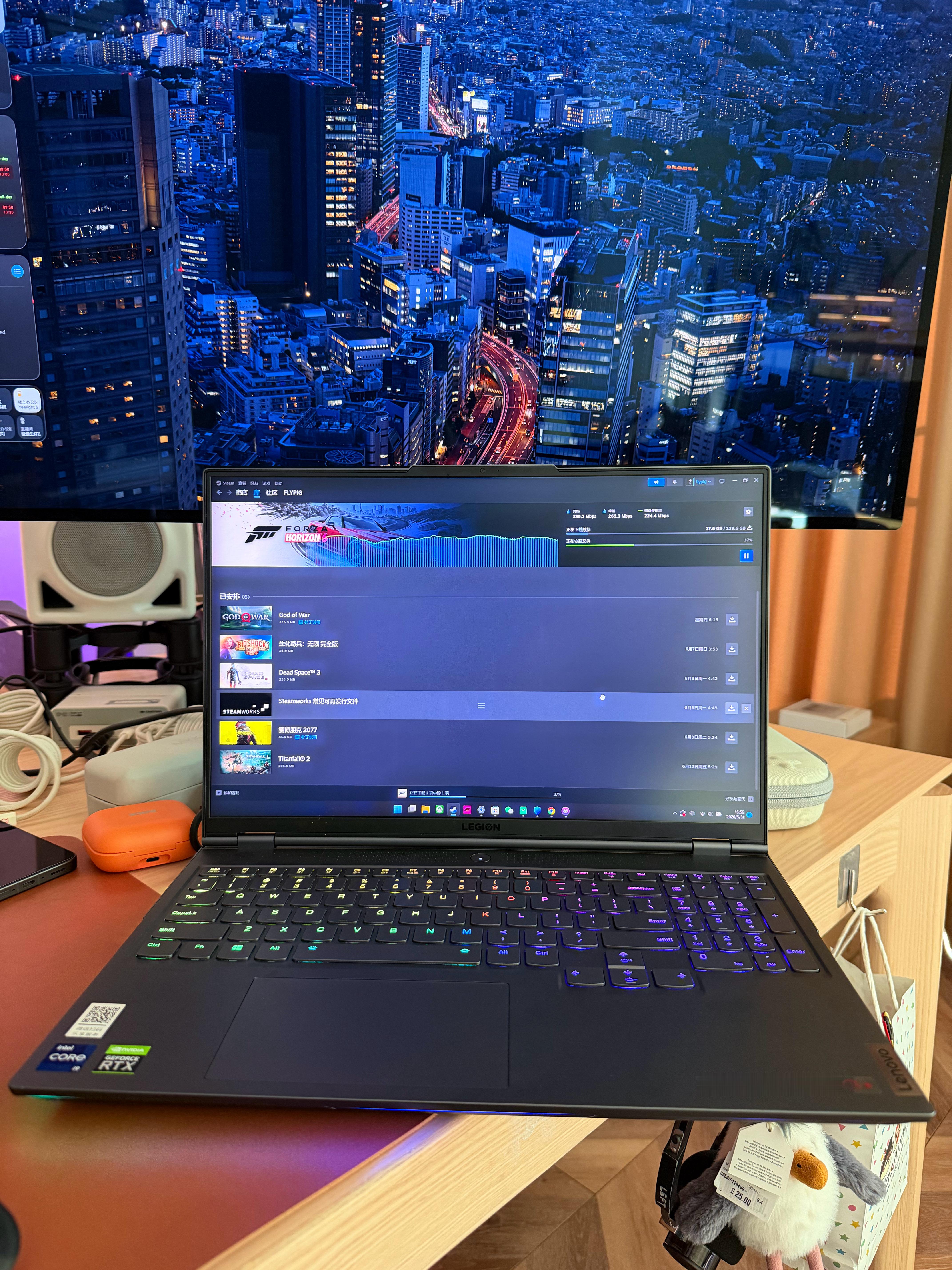 挖出了三年前的游戏本……升级 Windows 搞了一天，终于可以下游戏了…… 