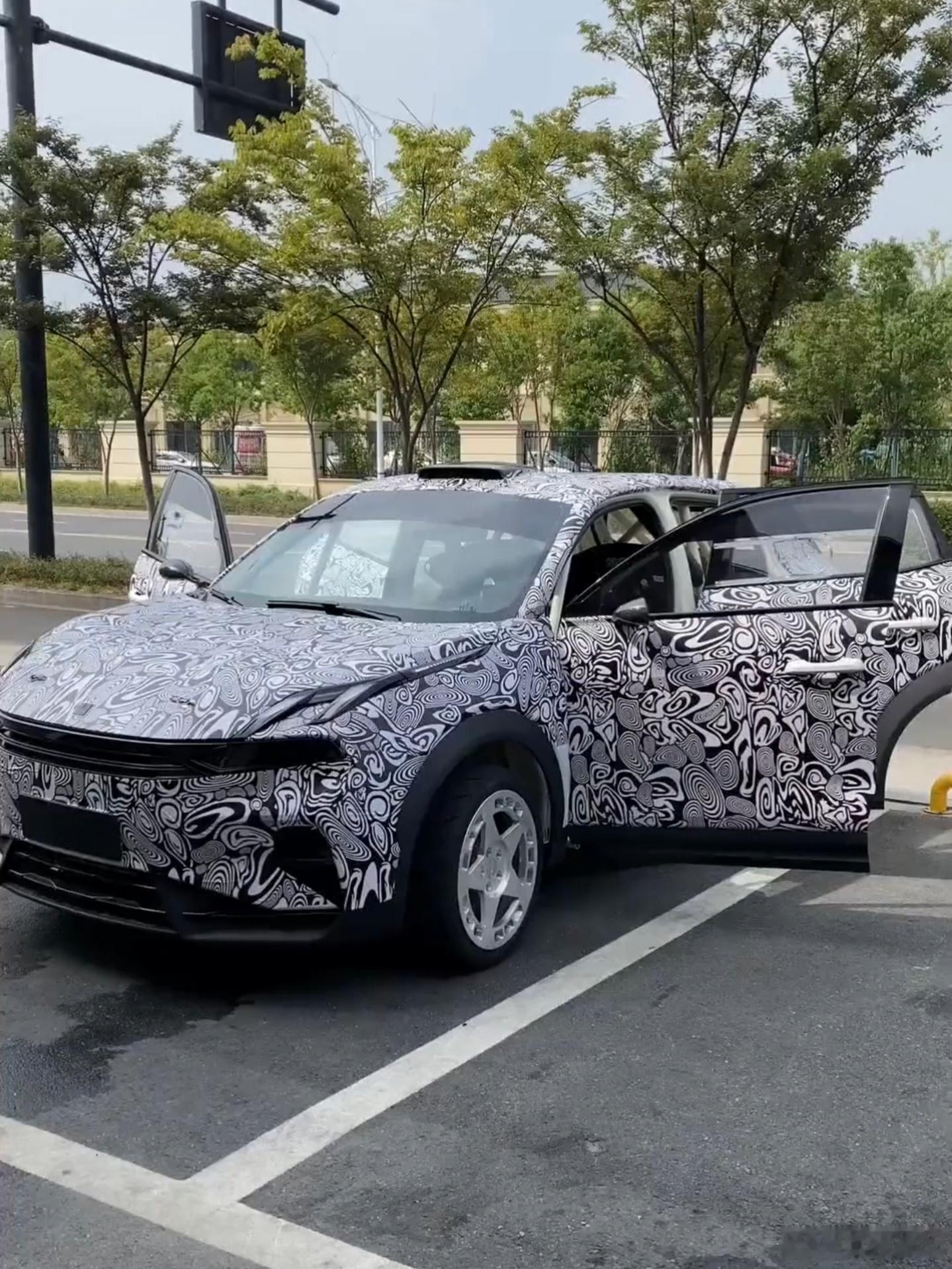 TCR后的领克，下一站——拉力赛！今年的领克CYAN车队拿到2025TCR总冠军