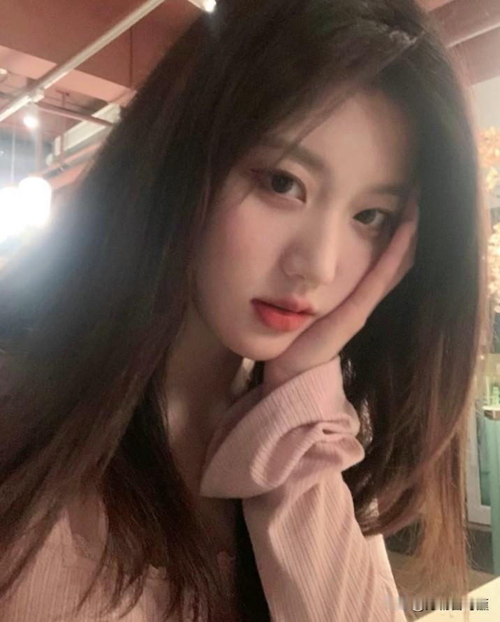 我发现长大后，身边的人越走越远，没有回头，却只剩下过去的记忆。

一直存在的友谊
