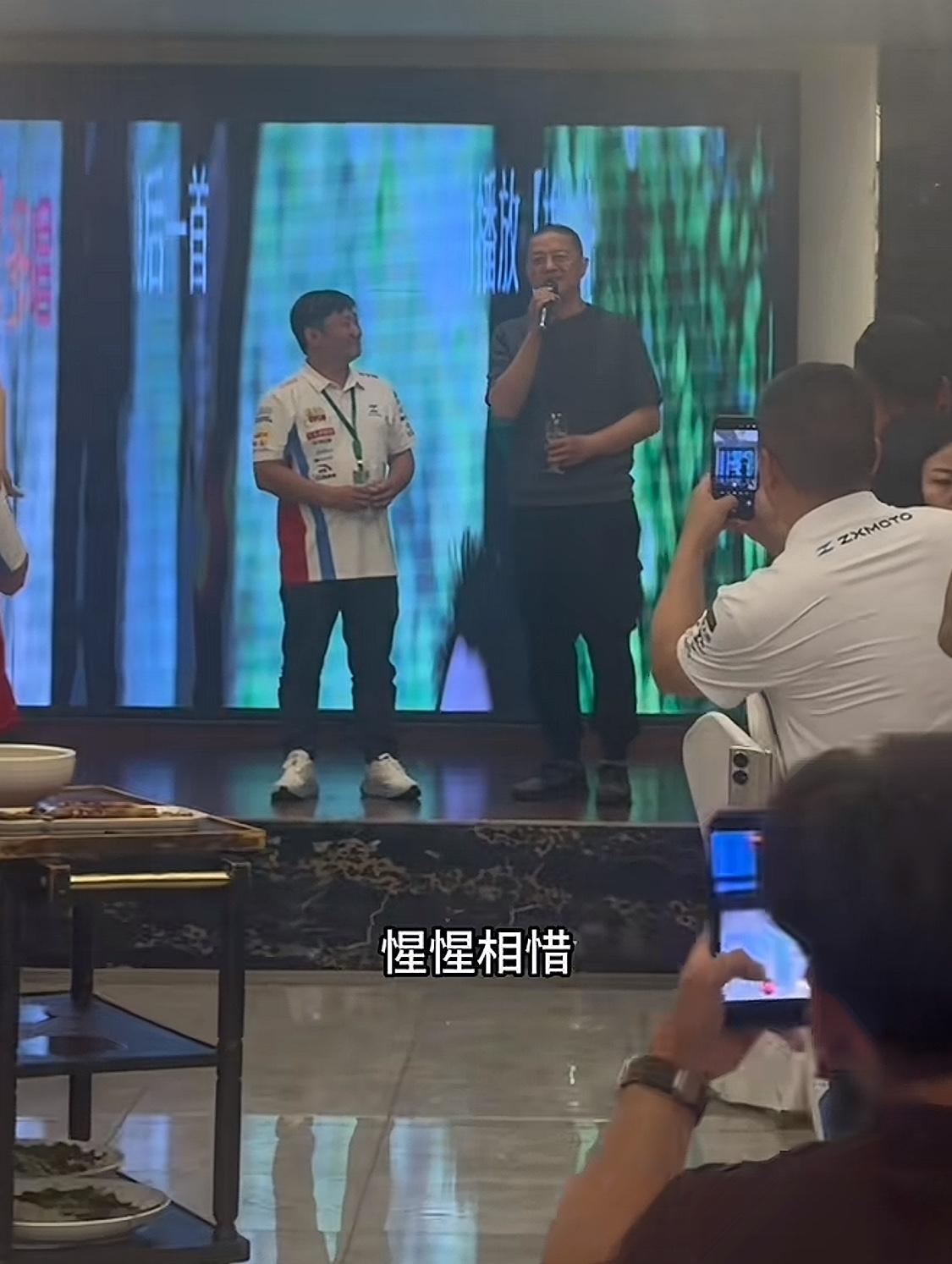 真没想到！

李亚鹏竟然也赶到意大利看比赛了，李亚鹏称：三个月前张雪机车高洋邀请