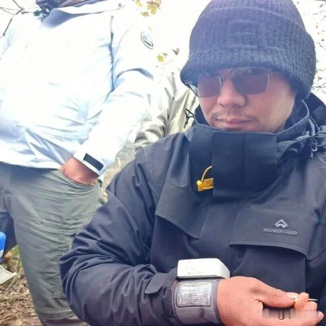 11月11日，来自湖南张家界的七星山举办了一场惊心动魄的荒野求生挑战赛。经过激烈