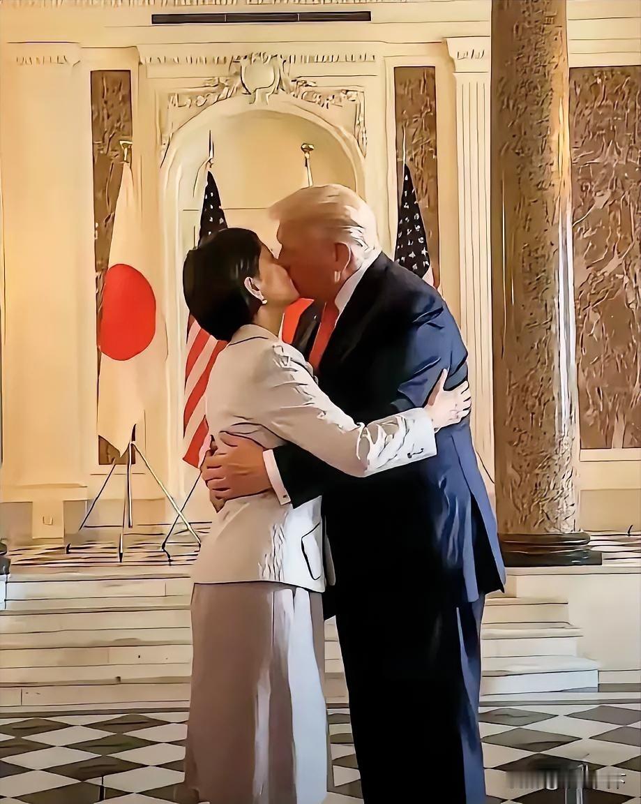 特朗普与日本首相高市早苗见面时的表现，简直不要太有意思了。
 
一个个头肥大的家